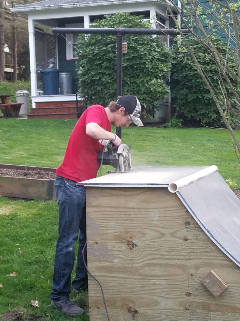 ECC Grad Wins $5000 “Dirty Jobs” Scholarship